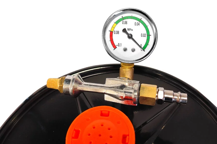 c63c6d18a3f28611b627e5c9af303a82