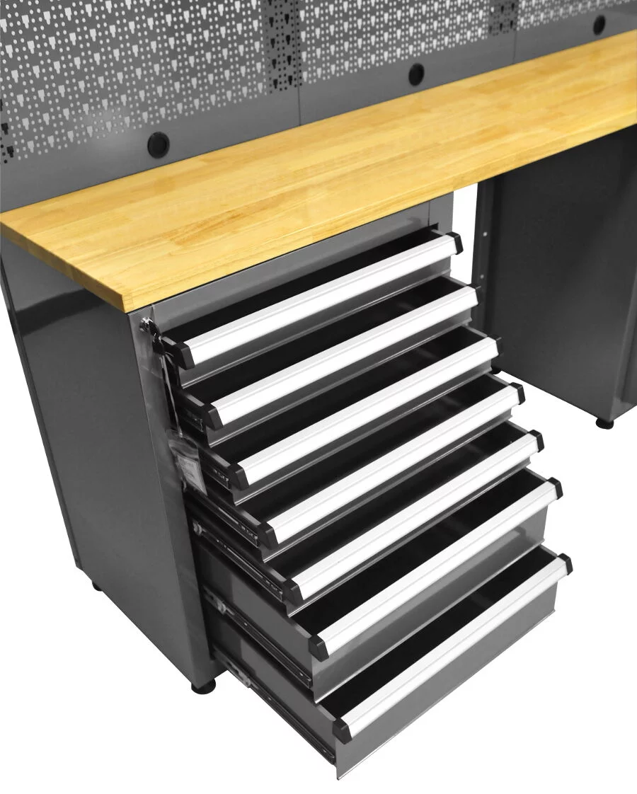 fc220a3bbfb9e8f848123cc7a0228f45