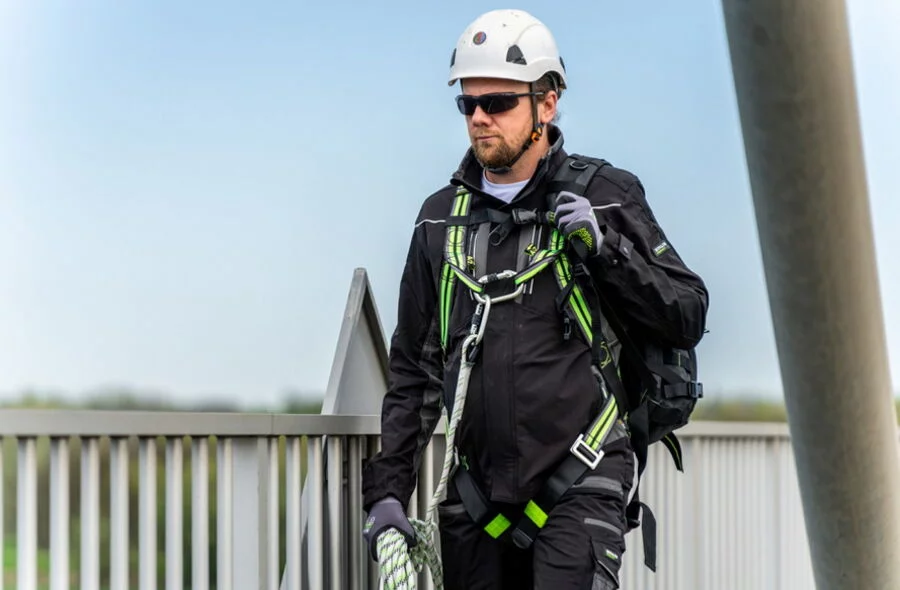 8858db980f96eb8354c19270fc0a9d16