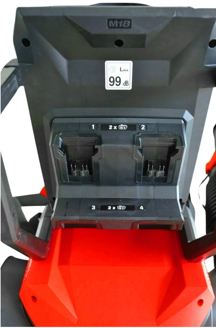 b09e86a475c046aab14a88e133a3920f