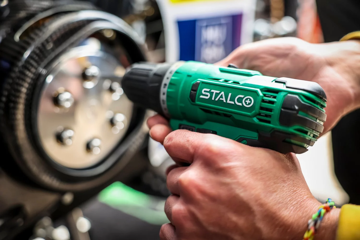 WIERT-WKRĘTARKA 12V 2AH