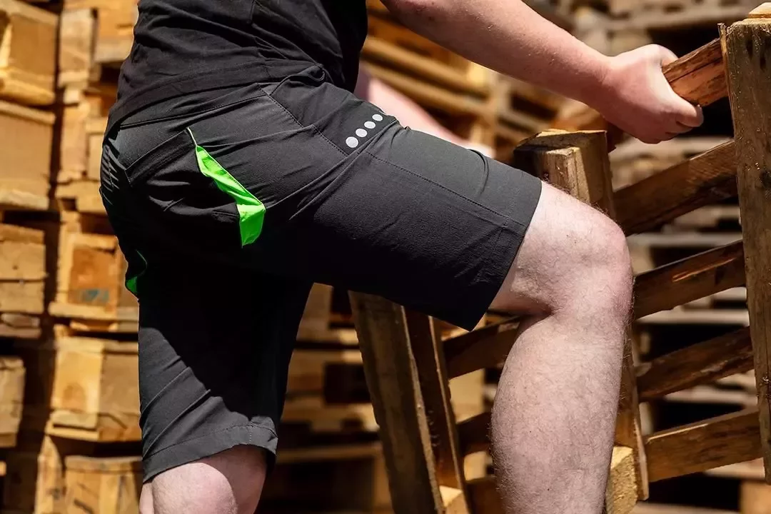 42fc4ed5e7300ccf8664f8746e95166e