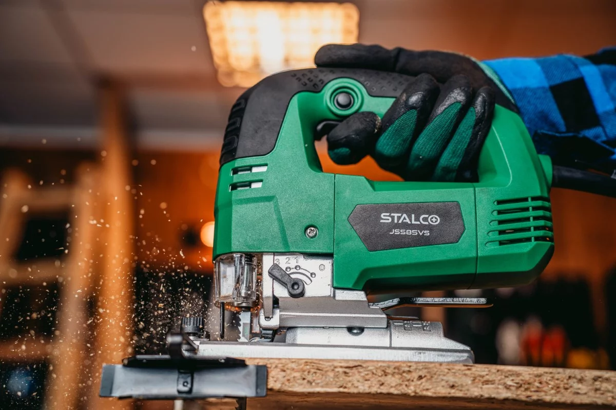 195a096cf75512b694423a90d4468151