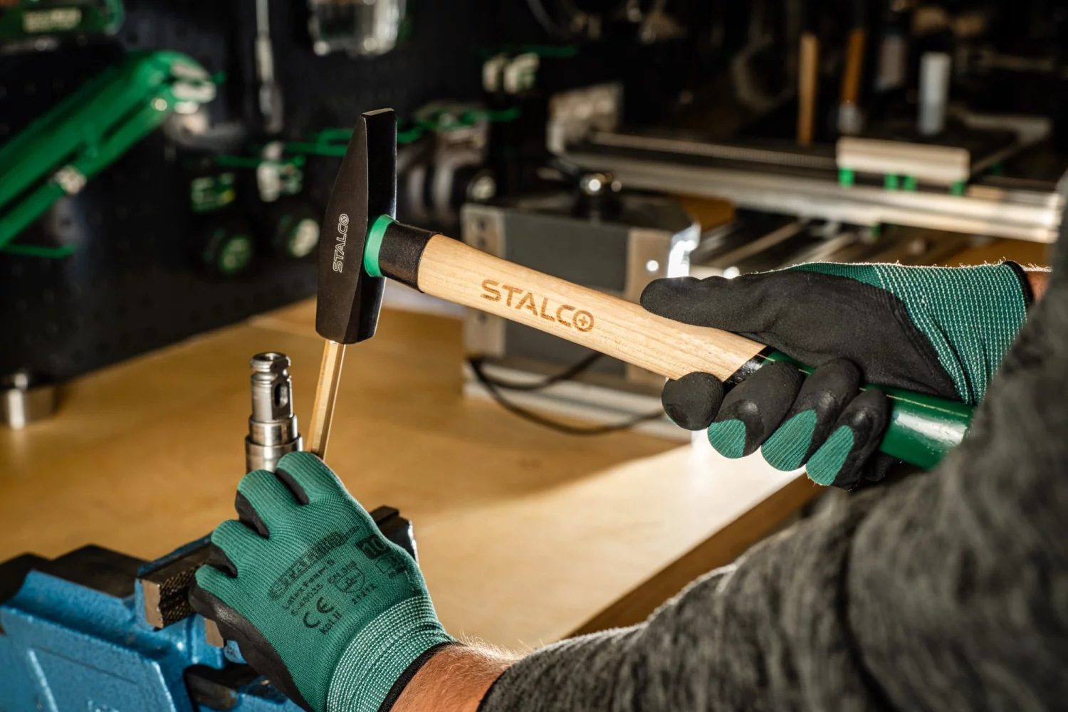 2be23cfa5ba04a5ea25a93bb3d37525b