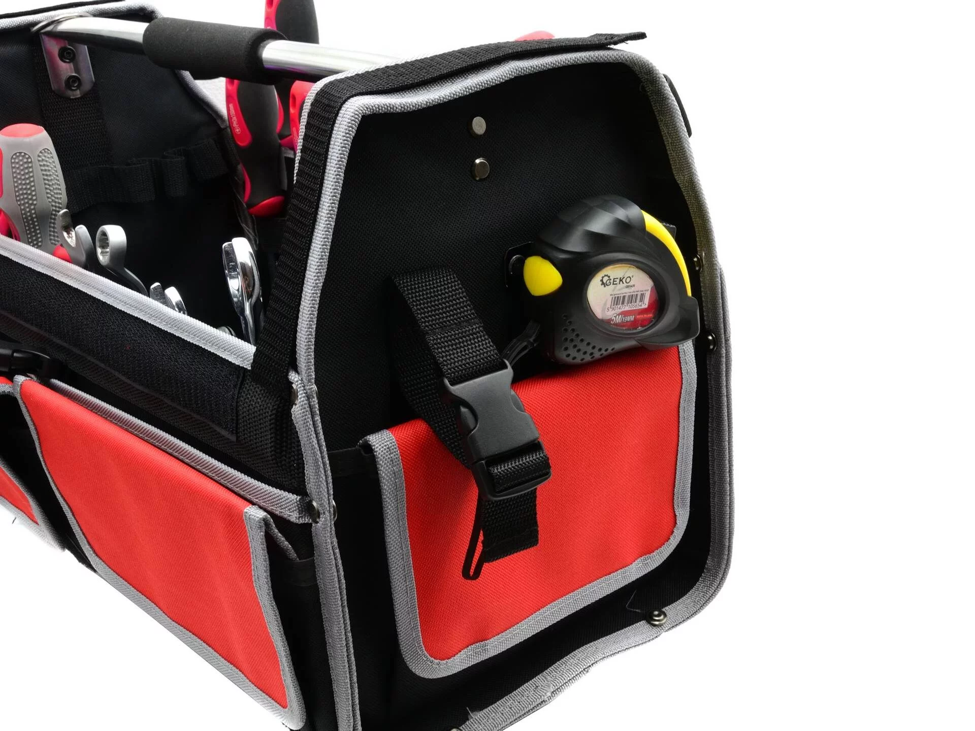 2710dd45cbbad2a2a1b2b4ae2aad8abe